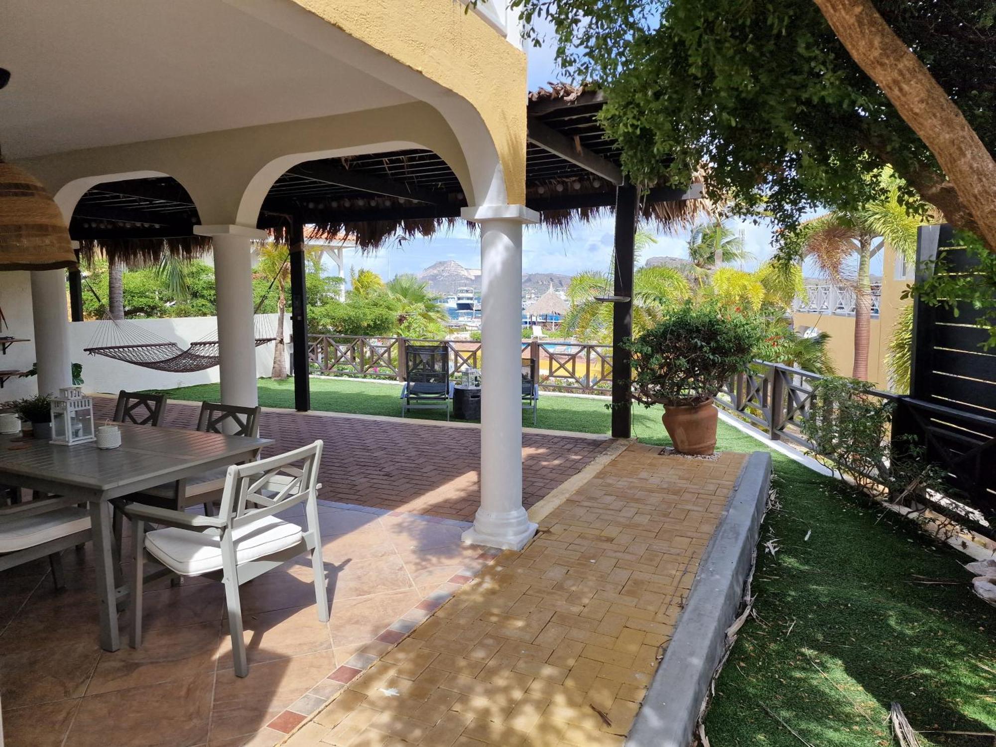 Luxury Appt For 6: Mesmerizing Spanish Water View Ян-Тил Экстерьер фото